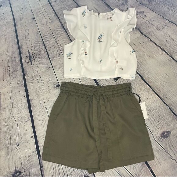 High Waist Shorts - Picture 1 of 8